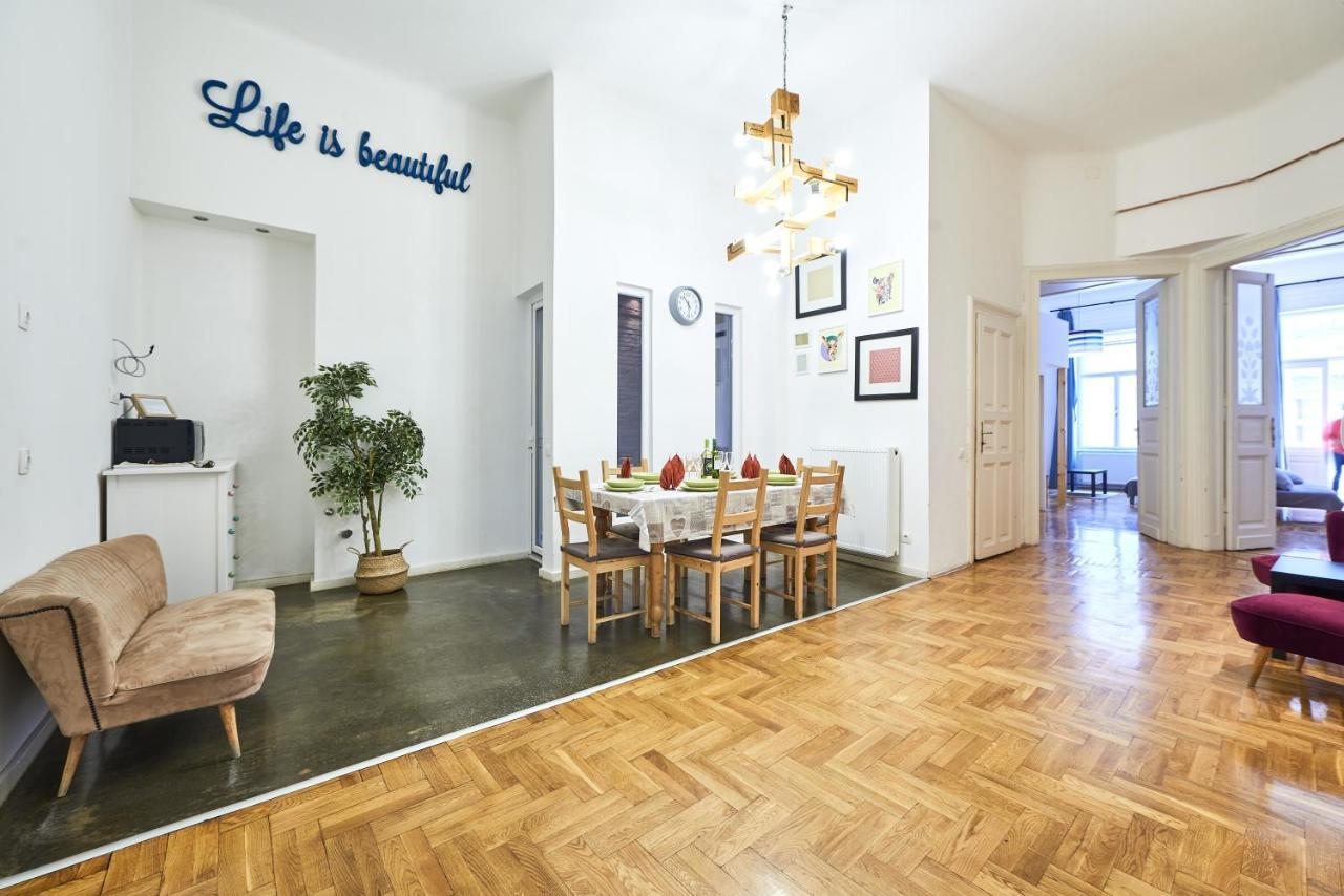 Large Apartment For Groups City Center Dist. VII Budapest Exterior foto